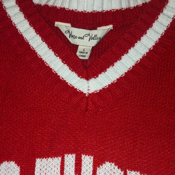 NWT Juniors Los Angeles Red Sweater - Picture 4 of 4